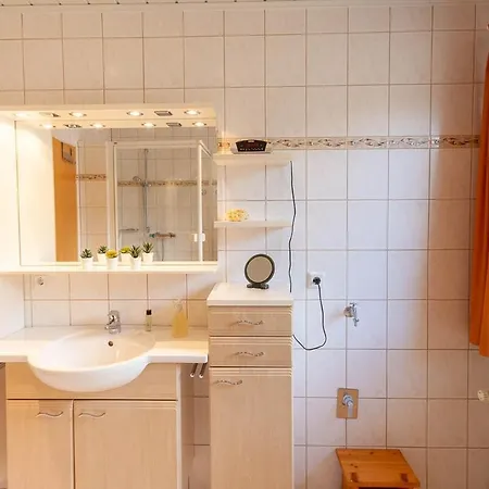 Toenjes Am Kurpark Mit Balkon Апартаменты *